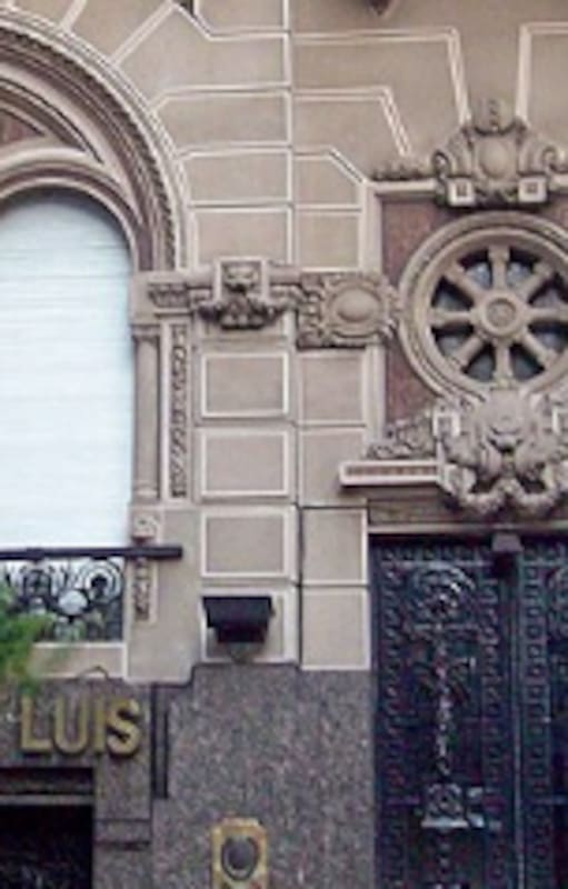 La Casa de San Luis (también conocido como Palacio Lagomarsino)