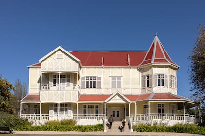 La casa de Villa Victoria fue construida en 1912, con maderas importadas directamente de Inglaterra.