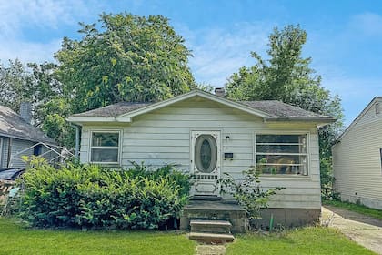 La casa en Michigan necesita una rehabilitación completa, por eso su bajo costo de US$1