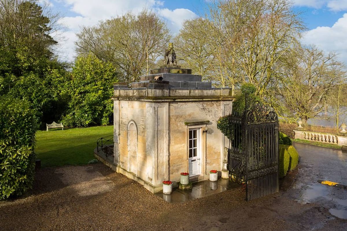La casa más pequeña de Gran Bretaña tiene ocho metros cuadrados y cuesta una fortuna
