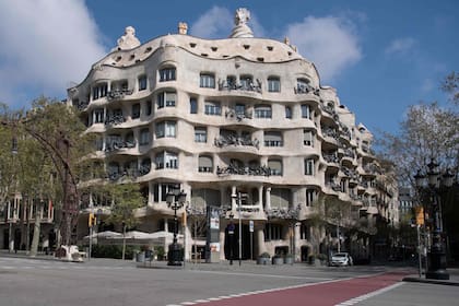 La Casa Milà, uno de los íconos arquitectónicos de Barcelona, no tiene quien le saque fotos