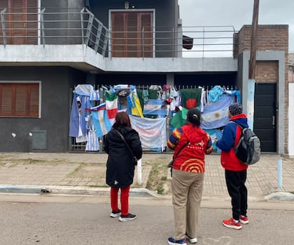 La casa natal de Lionel Messi está al otro lado de la Villa Suramericana; algunos ya la descubrieron