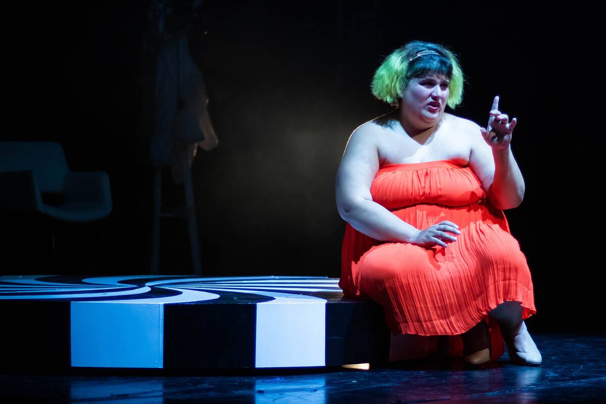 La casa oscura es un homenaje a la amistad y a la pasión por el trabajo que reúne a Mariela Asensio y Maruja Bustamante