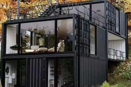 La casa prefabricada en Amazon cuenta con un contenedor plegable y expandible de dos hasta cinco dormitorios (Amazon)