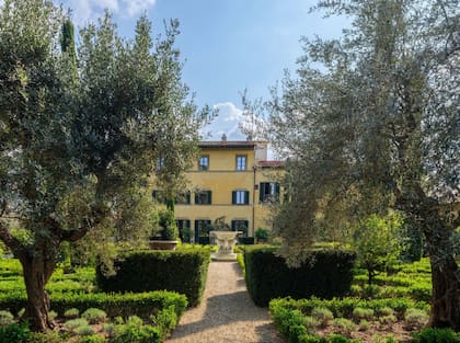 La casa princiál de la villa es la cede de eventos importantes, como bodas y shows privados