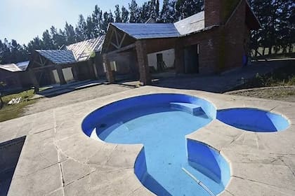La casa que construyeron Los Monos hace una década fue decomisada por el gobierno.