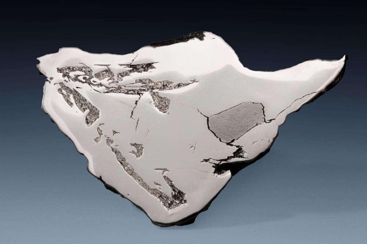 La casa subastas Christie’s está rematando decenas de antiguas rocas espaciales de diferente composición y origen como parte del evento “Impacto profundo: meteoritos marcianos, lunares y otros meteoritos raros”, que cerrará el recibimiento de ofertas el próximo 23 de febrero