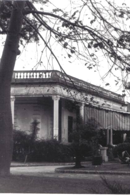La casona de Rocha en 1960. en una imagen del Instituto y Archivo Histórico Municipal de Morón