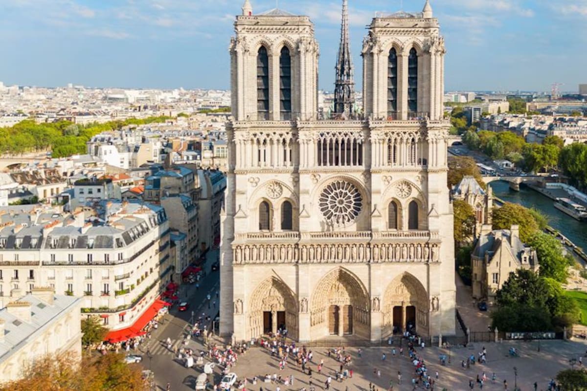 La Catedral de Notre-Dame tuvo más de 6 millones de visitantes en la primera mitad de 2025 desde su reapertura en diciembre de 2024