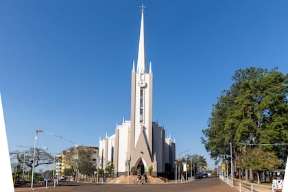 La catedral de San Ignacio tiene un estilo muy particular.