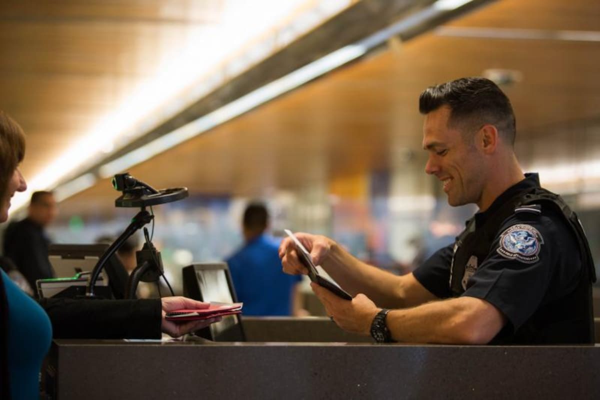 La CBP compartió una herramienta que permite consultar los tiempos de espera en la frontera de EE.UU.