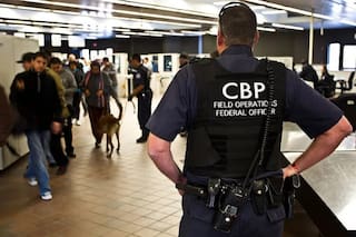 Trataban de abordar un vuelo a Nueva York cuando la CBP les descubrió un cargamento oculto