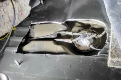 La CBP descubrió la presencia de metanfetamina líquida en el tanque de gasolina de una camioneta