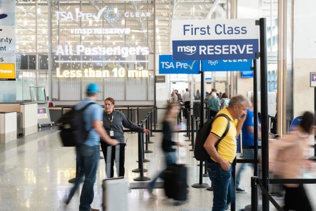 La CBP implementó el sistema para mejorar la asistencia y orientación a los pasajeros en cada etapa del control migratorio