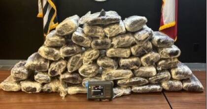 La CBP incautó 42 paquetes de presunta metanfetamina durante la inspección de una Ford Explorer en Texas