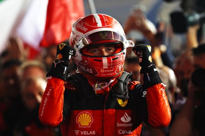 La celebración de Charles Leclerc (Ferrari) al ganar el GP de Bahrein.