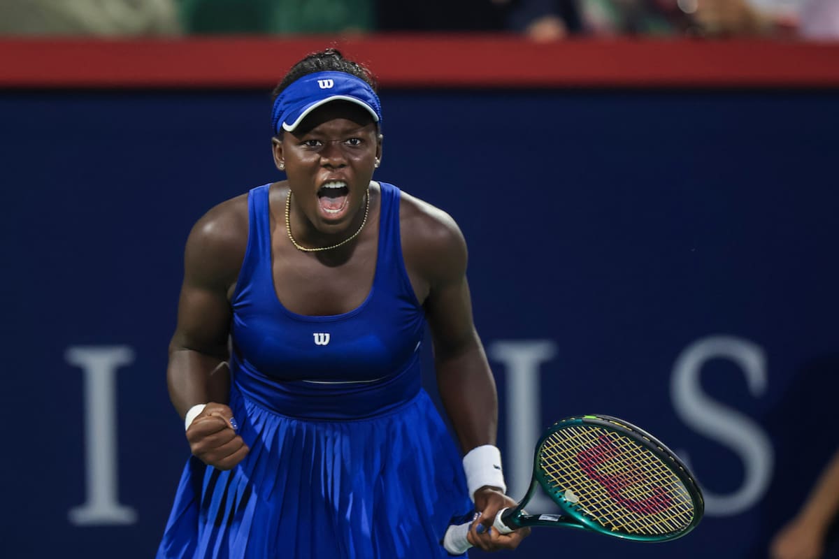 La celebración de la canadiense Victoria Mboko, de 18 años, semifinalista en Montreal