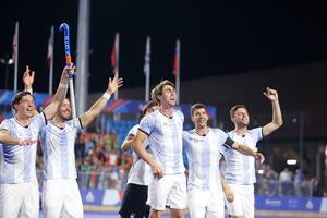 La celebración de los Leones ante el reducido grupo de argentinos que los apoyó, en medio de la parcialidad chilena