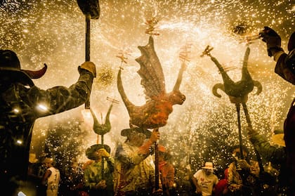 La celebración de Nit de Foc en Sitges, España
