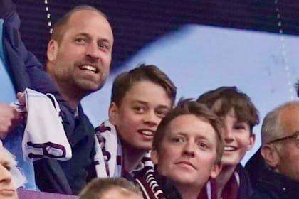 La celebración del príncipe William en los goles del Aston Villa frente al PSG