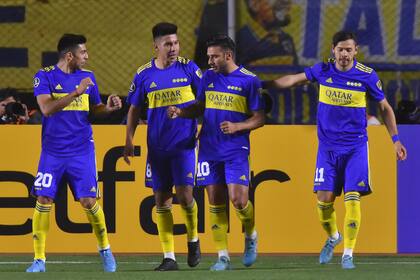 La celebración tras el penal que anotó Salvio; Boca se llevó tres puntos fundamentales de La Paz