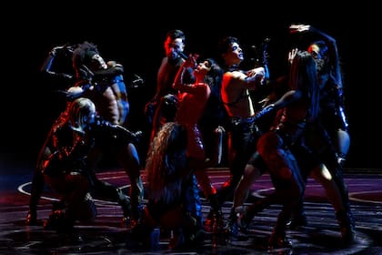 La celebrada actuación de Lali Espósito, en la ceremonia de entrega de los Premios Platino celebrada este domingo