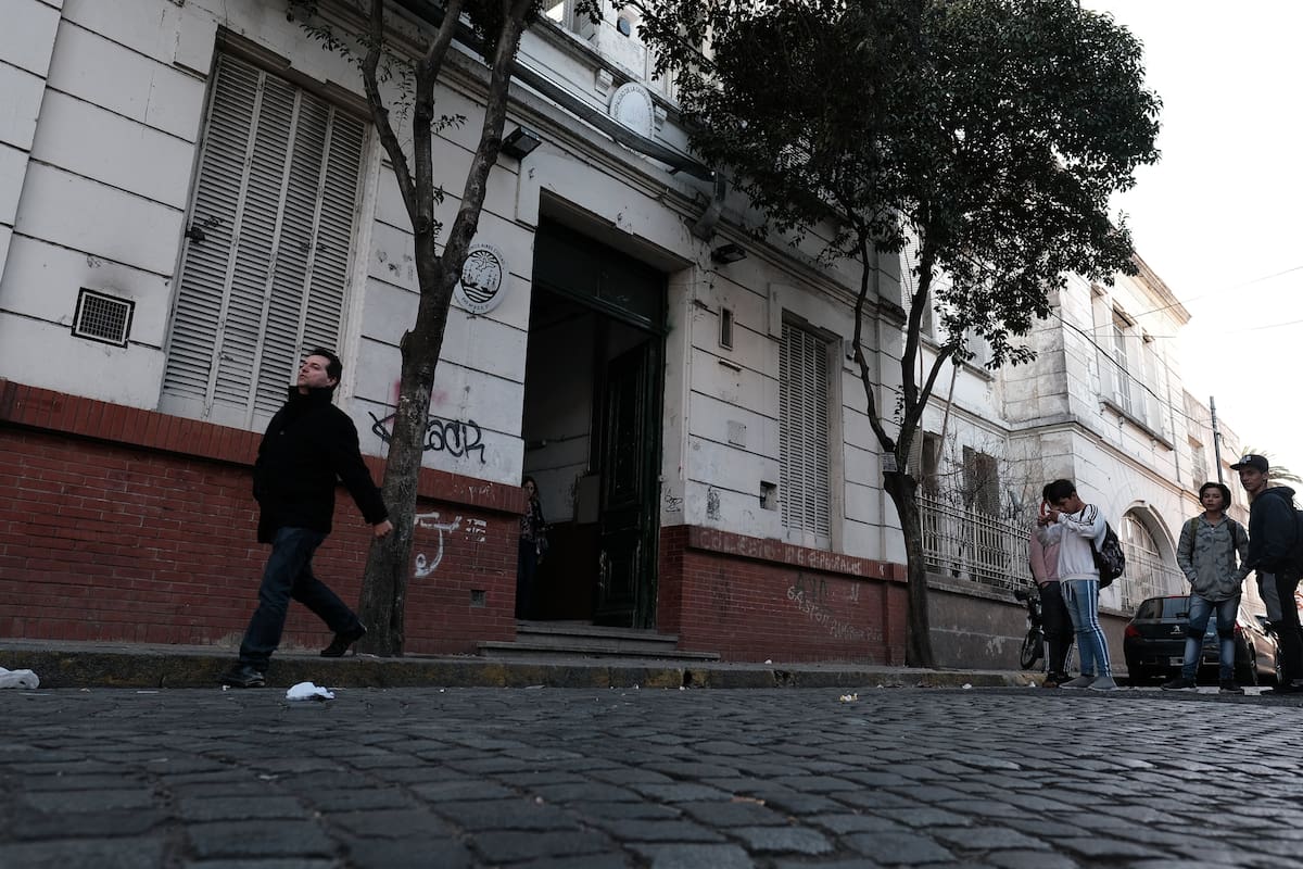 La centenaria escuela, un emblema del barrio de Barracas