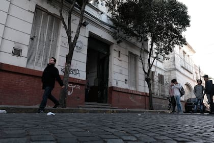 La centenaria escuela, un emblema del barrio de Barracas