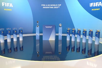 La ceremonia tuvo lugar en Zurich, la casa de la FIFA, en el marco de una organización "urgente"