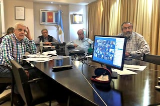 Bajo presión, en busca de un plan de salida