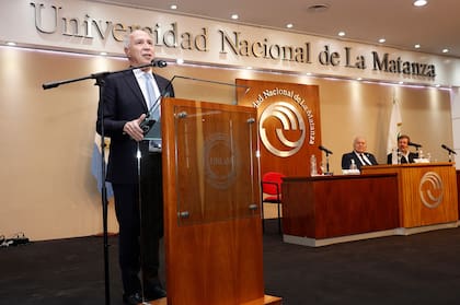 La charla de Lorenzetti (Foto: Gentileza UNLaM)