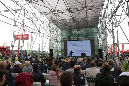 La charla se realizó en el anfiteatro