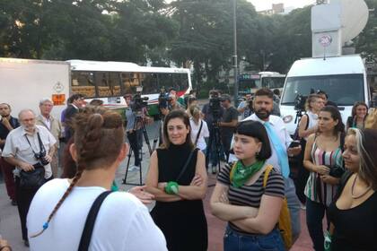 La chica fue amonestada por ir a clases "sin sostén", según dijo a medios televisivos