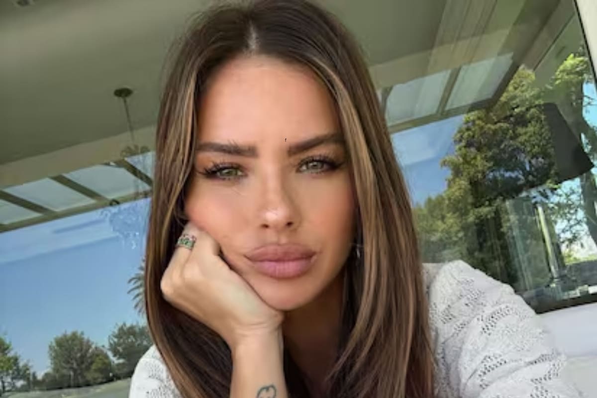 La China Suárez lució una joya en su viaje por Milán por la que fue relacionada con Wanda Nara