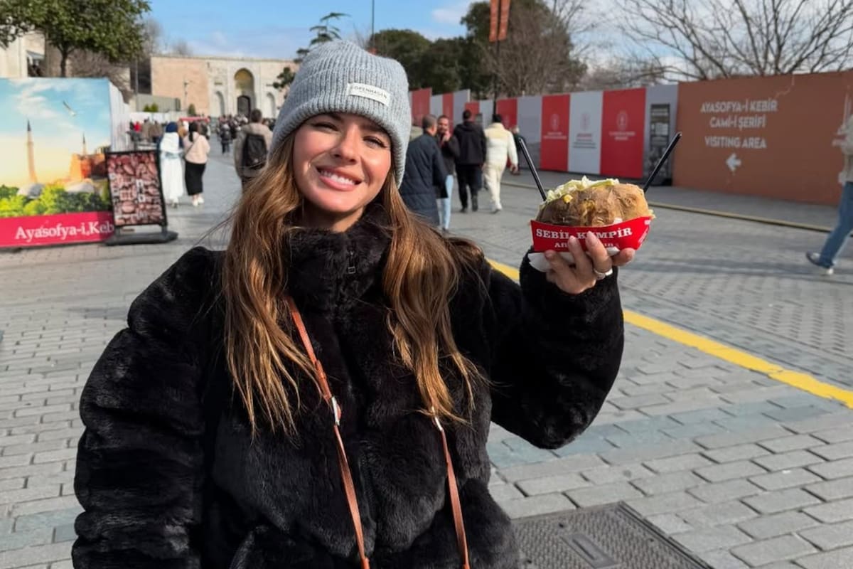 La China Suárez paseó por Turquía