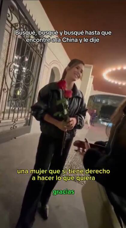 La China Suárez recibió unas tiernas palabras por parte de una admiradora y el video se hizo viral (Captura: X @francii_lanzani)