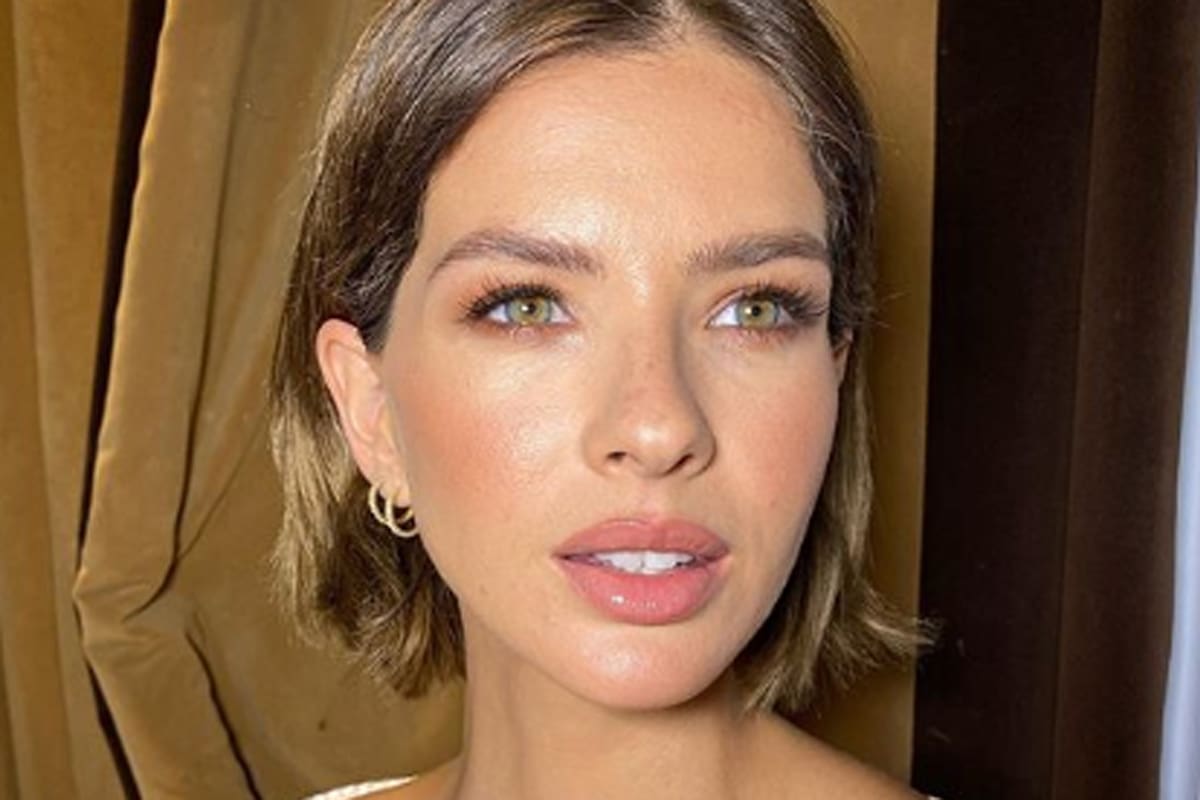 La China Suárez regresó de Londres y demostró su enojo por la confirmación de su embarazo