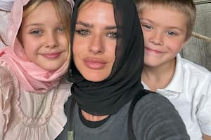 La China Suárez se acercó a la casa de su expareja para dejarle los pequeños a su cuidado tras haber pasado 20 días con ellos en Turquía (Foto: Instagram/@sangrejaponesa)