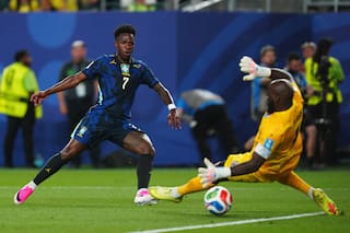 La chispa de Vinícius Júnior guía a Brasil luego de un flojo debut mundialista