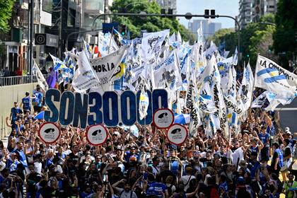 La cifra de 30.000 desaparecidos volvió a ser un emblema de los manifestantes en la marcha del último domingo 24 de marzo