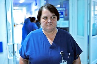 Cómo un país europeo consiguió derrotar un ciberataque contra sus hospitales gracias al lápiz y al papel