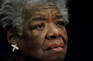 La frase de Maya Angelou, escritora: “Cuando alguien te muestra cómo es en realidad, créelo a la primera”