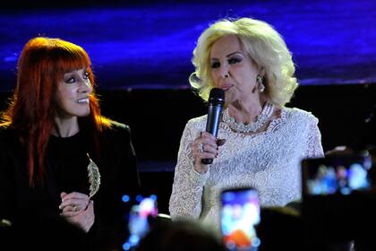 La cita fue anoche en el nuevo Teatro Regina