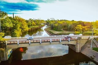Está a pocos kilómetros de CABA, tiene un río y una historia fascinante para descubrir durante un fin de semana