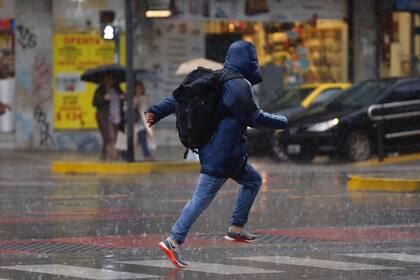 La ciclogénesis puede traer consigo fuertes probabilidades de lluvias y tormentas.