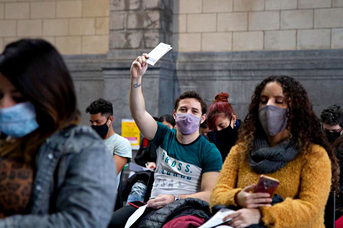 La Ciudad de Buenos Aires sumó a las personas de entre 18 y 25 años y la semana próxima podría incorporar a los menores con comorbilidades si se logra un consenso federal