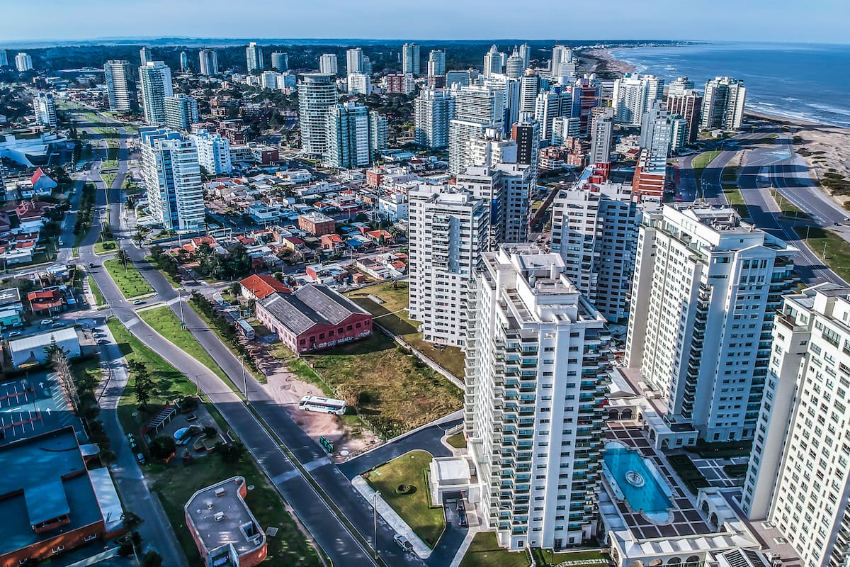 La ciudad de Punta del Este, Uruguay, desde los aires
