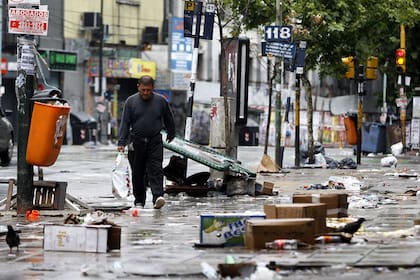 La ciudad, por momentos, estuvo atestada de basura