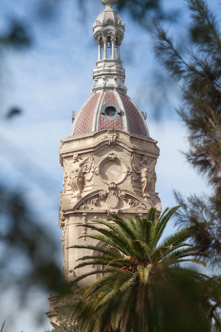 La ciudad tiene edificios públicos de principios del siglo pasado.