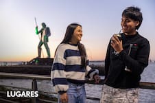 La ciudad con costanera que nació dos veces y puso en valor su barrio histórico